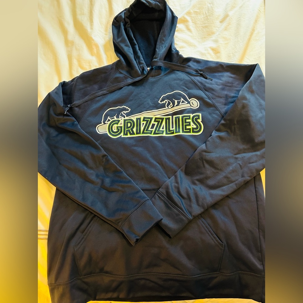 Men’s Grizzlies Baseball Sweatshirt Like New